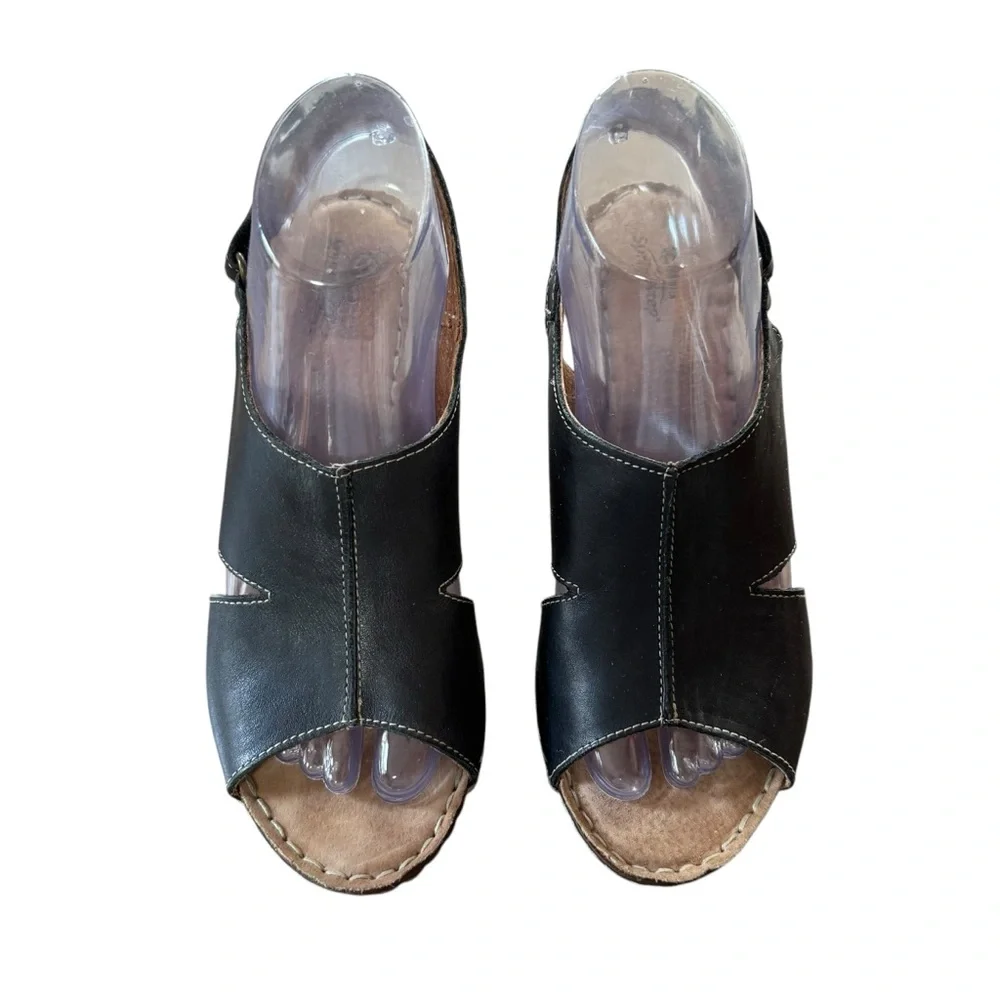 Women’s Spring Step Size 39 (US 8.5) Black Leather Wedges w Hook/Loop closure.